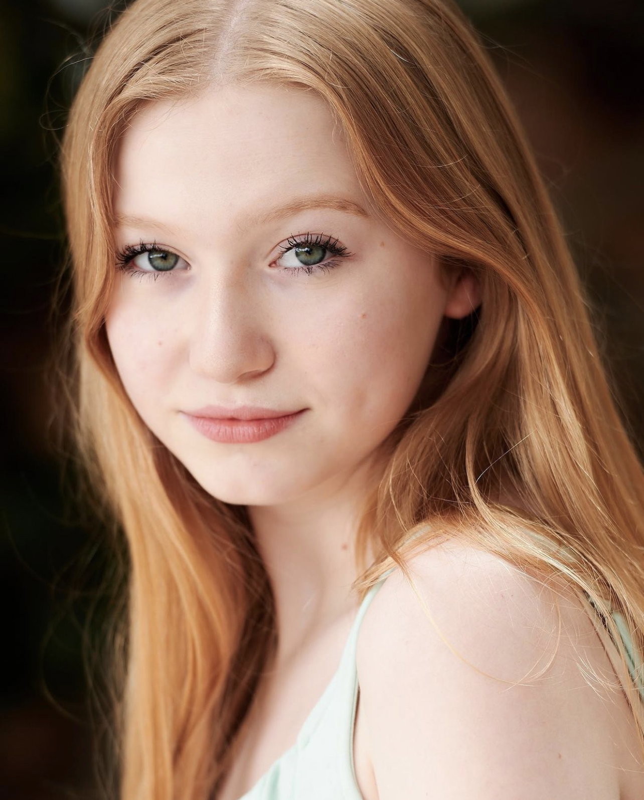Abigail zoe lewis   headshot
